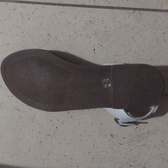 NWOT! Steve Madden Donddi Sandal - Picture 5 of 5